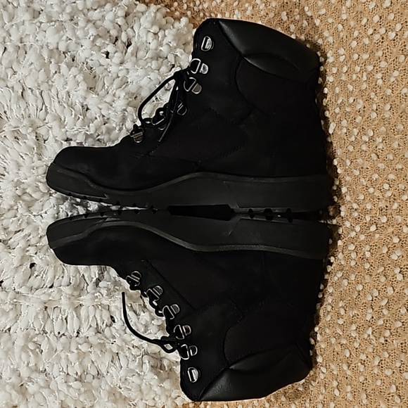 Timberland Boots - Picture 8 of 16